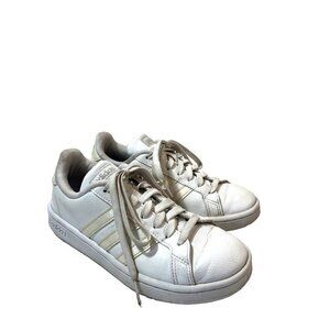 Adidas Womens Cloudfoam Advantage AW4286 White Casual Shoes Sneakers Size 6